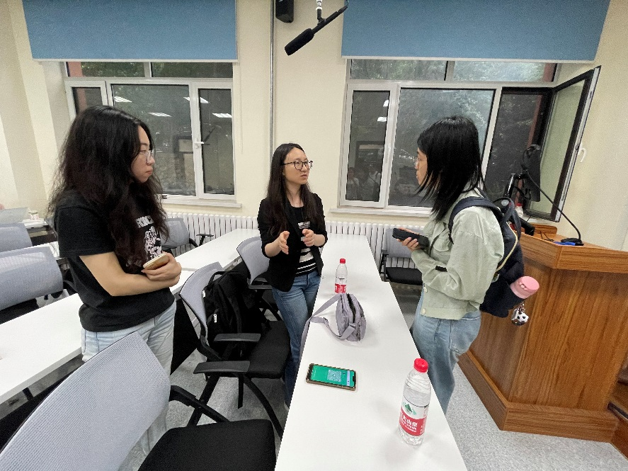 1759195933850890.png 1759195933850890.png