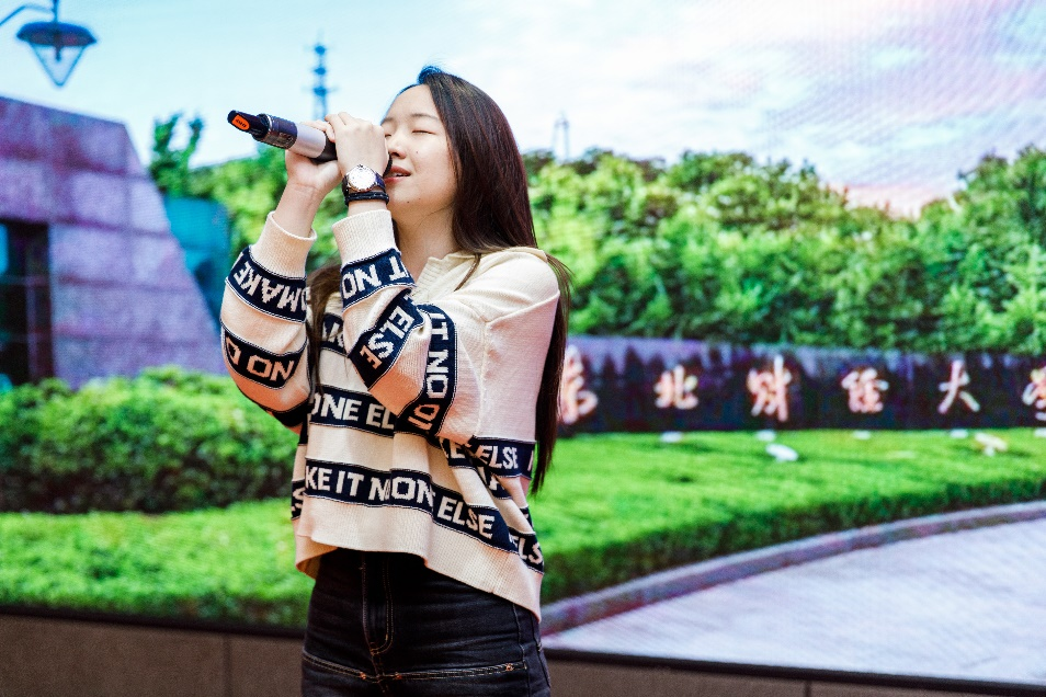 1759989285863073.png 1759989285863073.png