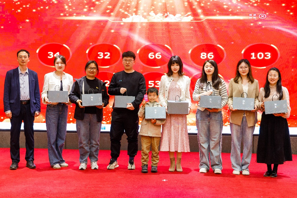 1759989398365648.png 1759989398365648.png