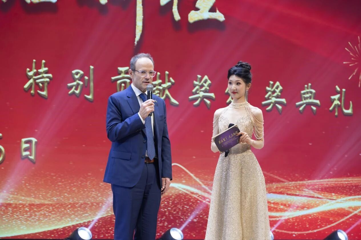 1763513967379679.jpg 微信图片_2025-11-19_084133_690.jpg